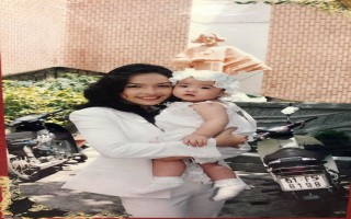 Hình ảnh hiếm hoi của ca sĩ Hiền Thục khi làm mẹ đơn thân năm 21 tuổi