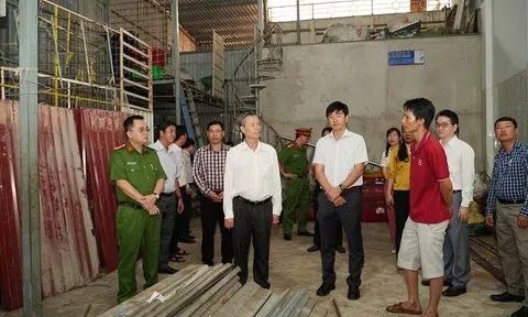 Bình Thuận: 4 cơ sở thu mua phế liệu chưa di dời ra khỏi khu dân cư