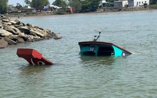 Chồng nạn nhân tử vong trong vụ chìm thuyền trên sông Đồng Nai: “Tôi mất tất cả rồi”
