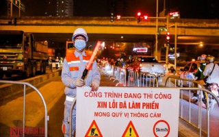 Hà Nội: Công nhân xuyên đêm thi công hầm chui nút giao Lê Văn Lương