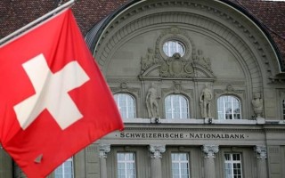 Thụy Sĩ mạnh tay hơn trong việc đóng băng tài sản người Nga