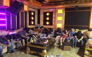 Hà Tĩnh: Tiếp tục bắt quả tang 'tiệc ma túy' ở quán karaoke My Friend