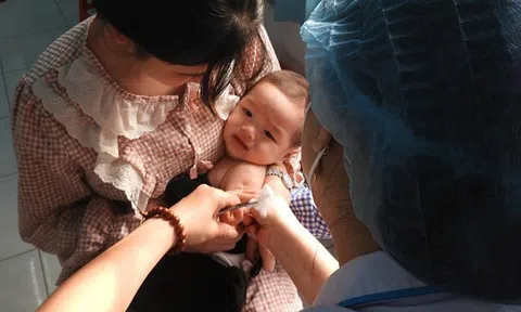Đà Nẵng khẩn trương tiêm chủng sởi quy mô lớn, tăng miễn dịch cộng đồng trước mùa du lịch
