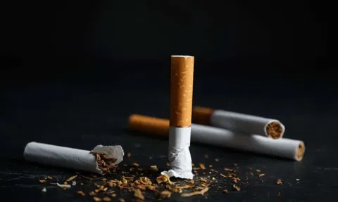 Hàng triệu người hút thuốc lá mong chờ chính sách cởi mở đối với các giải pháp giảm tác hại