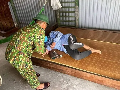 Người phụ nữ sống sót kỳ diệu sau 9 tiếng trôi trên biển