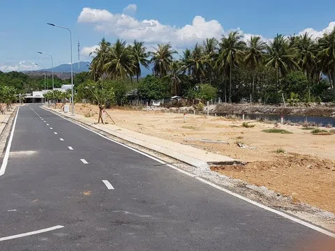 Khánh Hòa: Liên quan đến đất đai, kỷ luật nhiều cán bộ vì để phân lô bán nền tràn lan