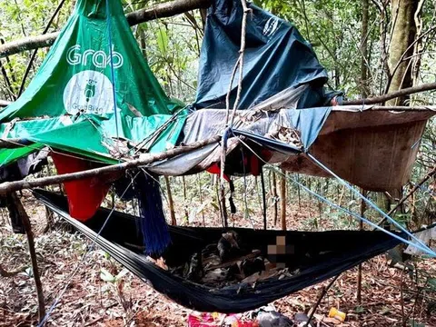 Vụ phát hiện 2 bộ xương khô giữa rừng: Bàn giao cho địa phương mai táng