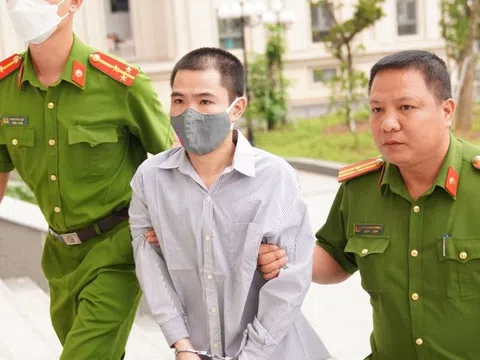 Sáng nay, xét xử kẻ đóng đinh vào đầu bé gái 3 tuổi