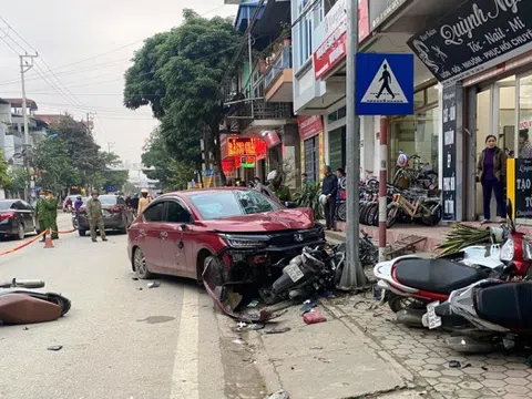 Giao thông ngày 30 Tết: Gần 1.600 xe bị tạm giữ, tài xế chật vật bắt xe về nhà