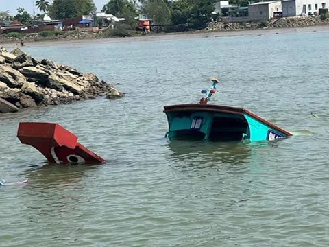 Chồng nạn nhân tử vong trong vụ chìm thuyền trên sông Đồng Nai: “Tôi mất tất cả rồi”