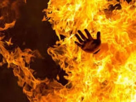 Điều tra vụ người đàn ông chết cháy sau khi livestream đổ xăng tự thiêu