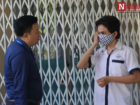Thí sinh thi tốt nghiệp THPT phải tháo khẩu trang khi làm bài thi