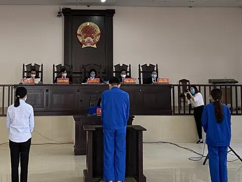 Những hình ảnh đầu tiên trong phiên xử đường dây đưa người Trung Quốc vào Đà Nẵng trái phép