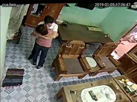 Trưởng phòng giáo dục bị kỷ luật do có quan hệ ngoài hôn nhân với nữ giáo viên