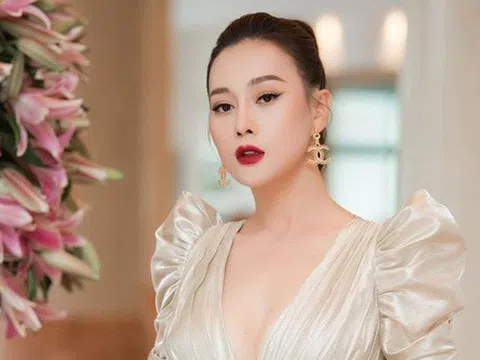 Lý do Phương Oanh gỡ bài viết liên quan vụ ‘phải đi rửa bát thuê nuôi cả gia đình’