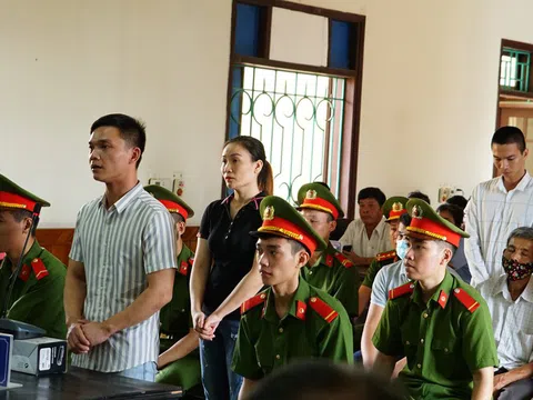 Án tù cho những kẻ liên quan tới vụ 39 người chết trong container ở Anh