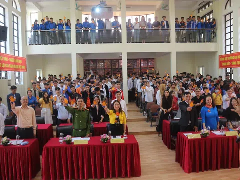 Xóa bỏ bạo lực giới nơi giảng đường đại học