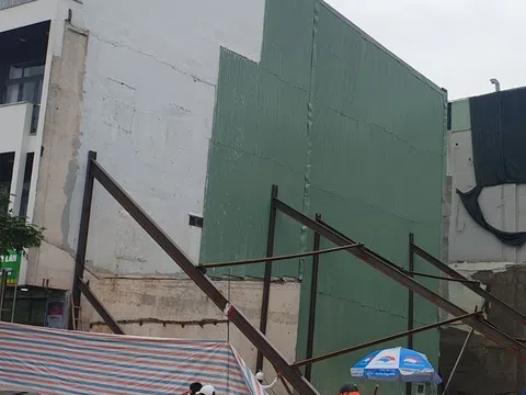 Đà Nẵng: 2 trường học phải di dời vì thi công công trình gây nghiêng