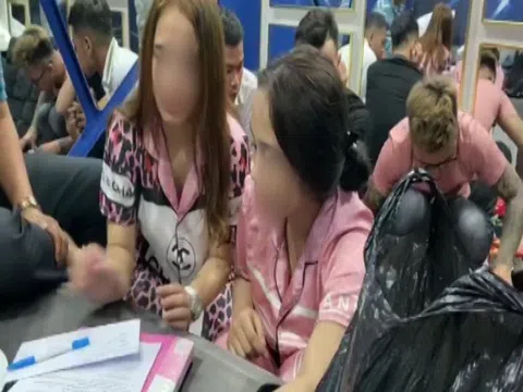 Xử lý nghiêm chủ nhà nghỉ chứa 17 nam nữ “lắc” ma tuý lúc rạng sáng