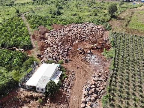 Đồng Nai: Khai thác đá mồ côi do... “dư thừa”