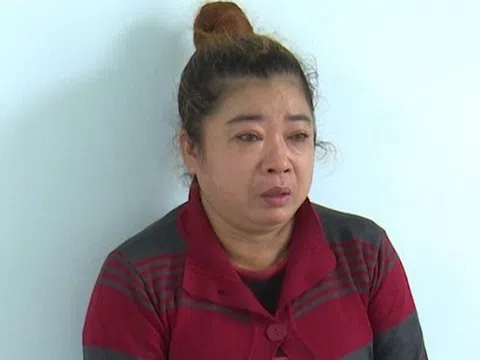 Đi đánh ghen tập thể, mẹ chồng cùng con dâu bắt nhốt, cắt tóc “bồ nhí”