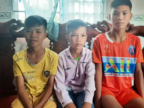 Chuyện 3 học sinh đạp xe gần 400km từ Cà Mau đến TP.HCM chỉ với 55.000 đồng