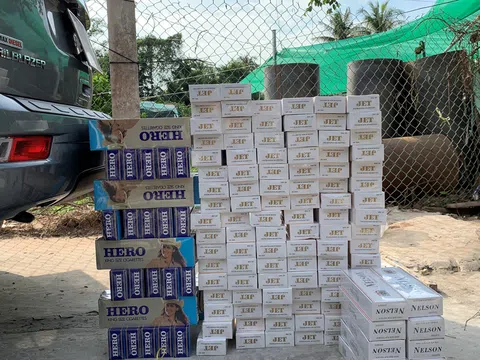 Phục kích, bắt giữ gần 2500 bao thuốc lá nhập lậu