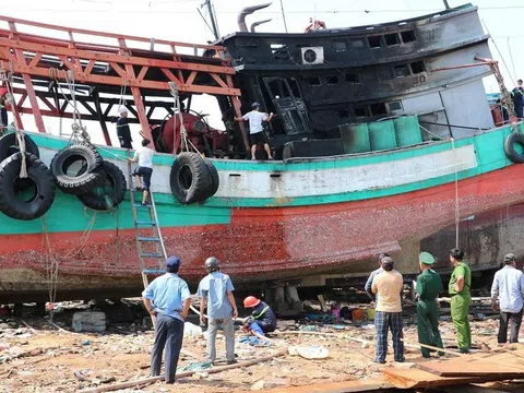 Vũng Tàu: Cháy cabin tàu công suất lớn