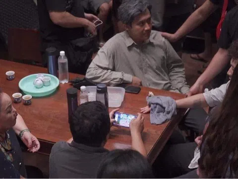 Trấn Thành huỷ chương trình ra mắt phim Bố già vì Covid-19