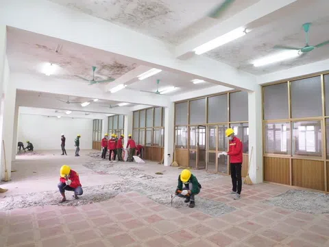 Cận cảnh thi công bệnh viện dã chiến tại Hải Dương