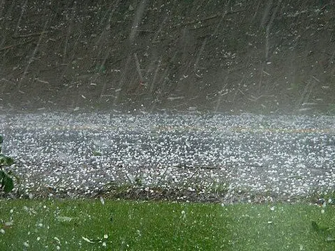 Cảnh báo khả năng xảy ra mưa đá ở Bắc Bộ, Bắc Trung Bộ