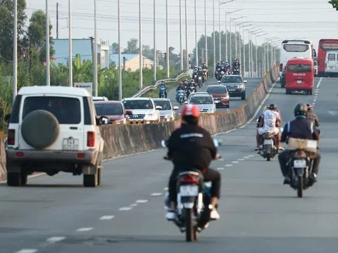 Người dân miền Tây rời quê sau Tết