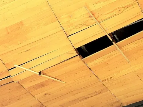 Huế: Nhà hát gần 200 tỷ đồng vừa đưa vào sử dụng đã hư hỏng