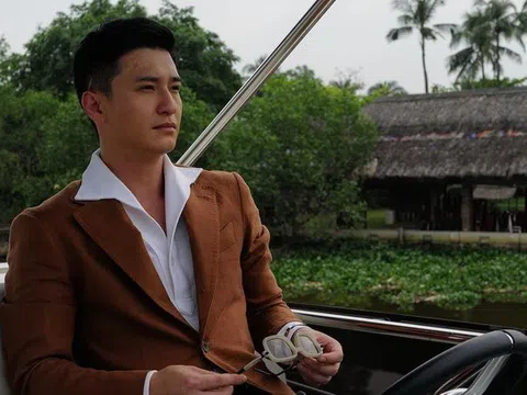 Huỳnh Anh lên tiếng vụ mở cửa xe gây tai nạn: "Tôi đã đền bù 15 triệu"