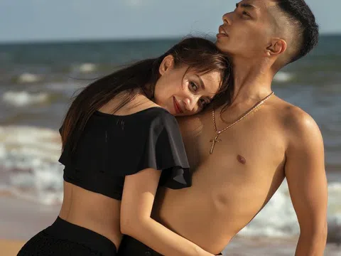 Khánh Thi bật mí về đám cưới với tình trẻ kém 11 tuổi