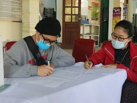 Phạt 15 triệu đồng với cô gái từ vùng dịch về, nói dối để đi chơi Tết