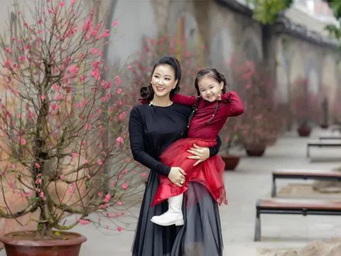 Trước Hòa Minzy nhiều "mỹ nhân" Việt bí mật mang bầu, sinh con