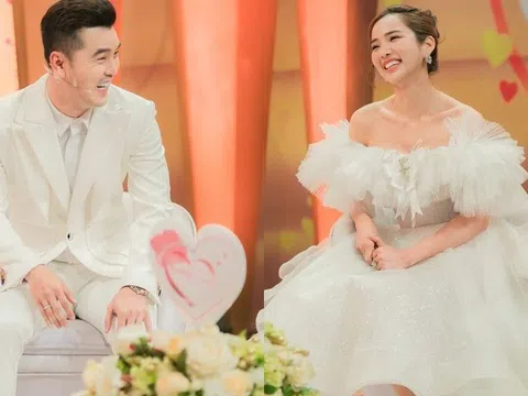 Ưng Hoàng Phúc bất ngờ tiết lộ vợ là truyền nhân thứ N của Tiểu lý phi đao