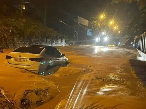 Bình Thuận : Sạt lở nghiêm trọng cung đường ven biển Mũi Né