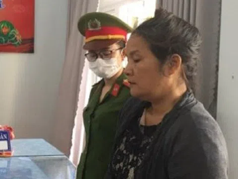 1 lô đất bán 10 người, lão bà U60 xộ khám