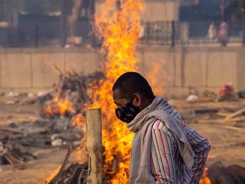 Vì sao Covid-19 hoành hành ở Ấn Độ lại là "ác mộng" cho cả thế giới?