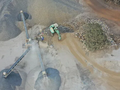 Gia Lai: Cận cảnh mỏ đá khổng lồ gây ô nhiễm môi trường