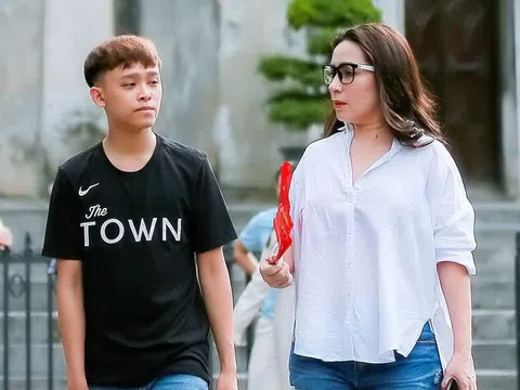 Phi Nhung xác nhận sẽ trả toàn bộ tiền cho Hồ Văn Cường