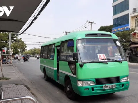 Xe khách liên tỉnh, taxi, xe công nghệ ở TP.HCM tạm dừng hoạt động