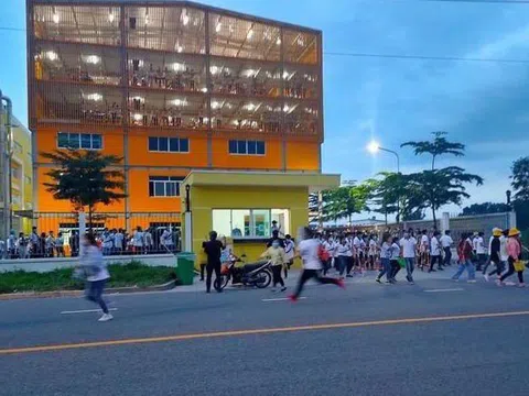 Thông tin mới vụ hàng trăm công nhân phản ứng khi phát hiện F0