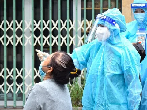 TP.HCM: Xét nghiệm cho người dân tại vùng “đỏ, cam” ít nhất hai lần/ngày