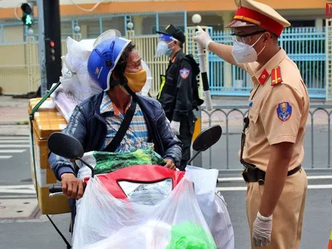 TP.HCM: Tăng thời gian mở cửa siêu thị nhưng không tăng người ra đường