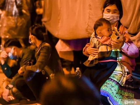 Vượt gần 1.500km từ Nam ra Bắc