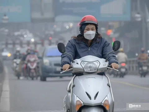 Hà Nội mù mịt do ô nhiễm không khí mức độ cao