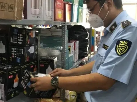 Long An: Phát hiện, tạm giữ 170 kist test Covid-19 nghi nhập lậu